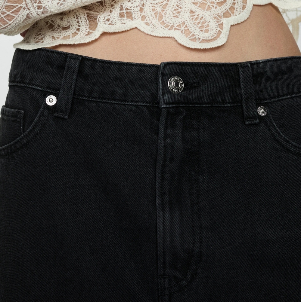 Mango Black High-Waist Midi Pencil Skirt with Front Slit - Picture 6 of 6
